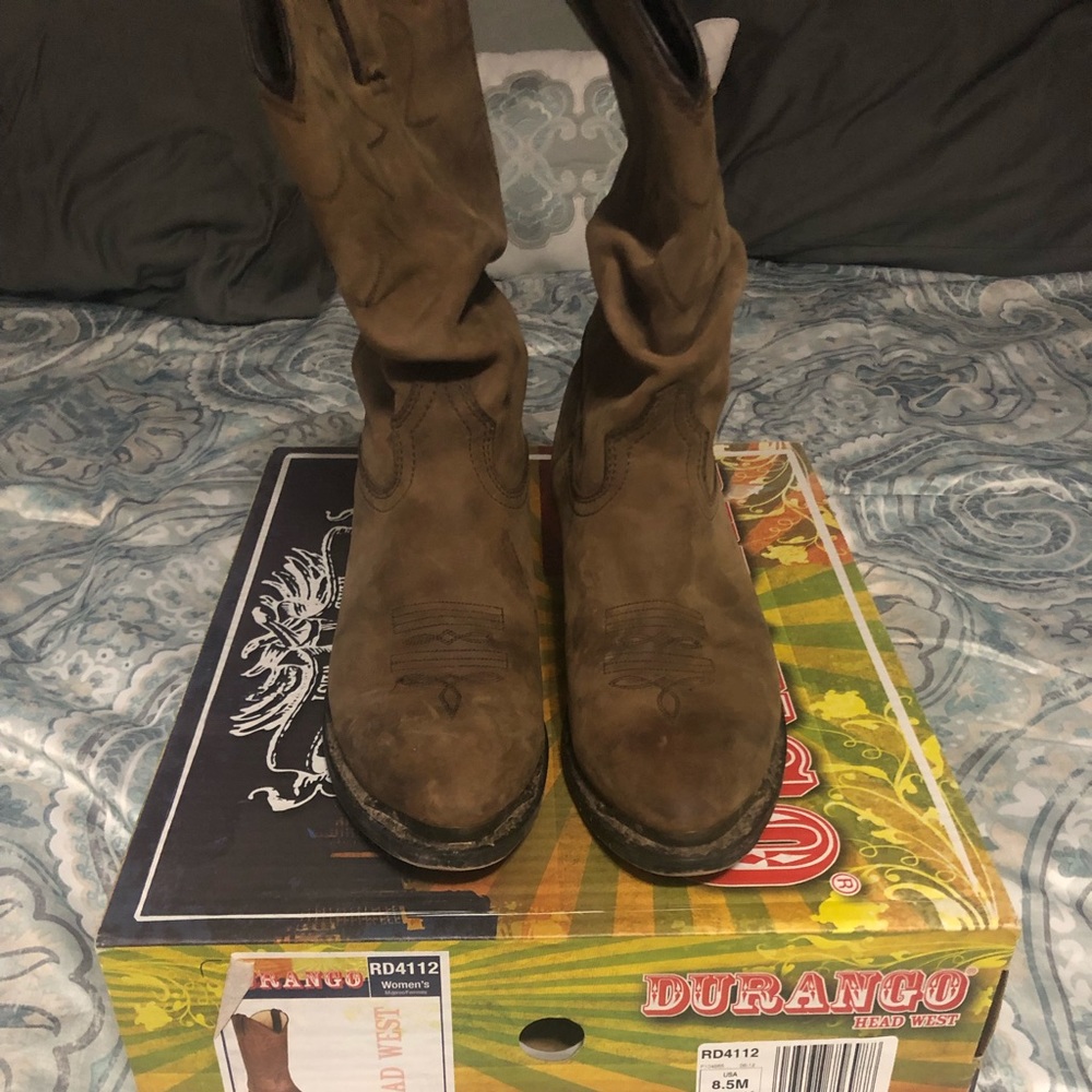 Women’s leather cowboy boots